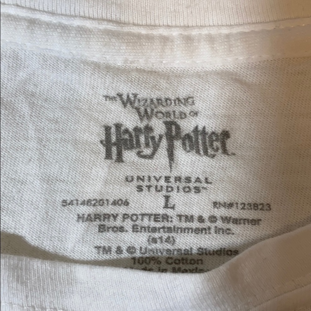 Universal Studios Harry Potter Tee - Picture 2 of 3